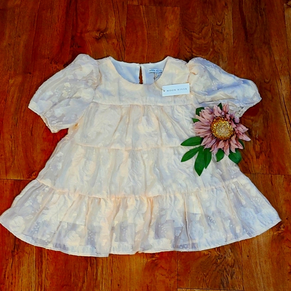 Moon River, sizes S, beautiful cream color top.